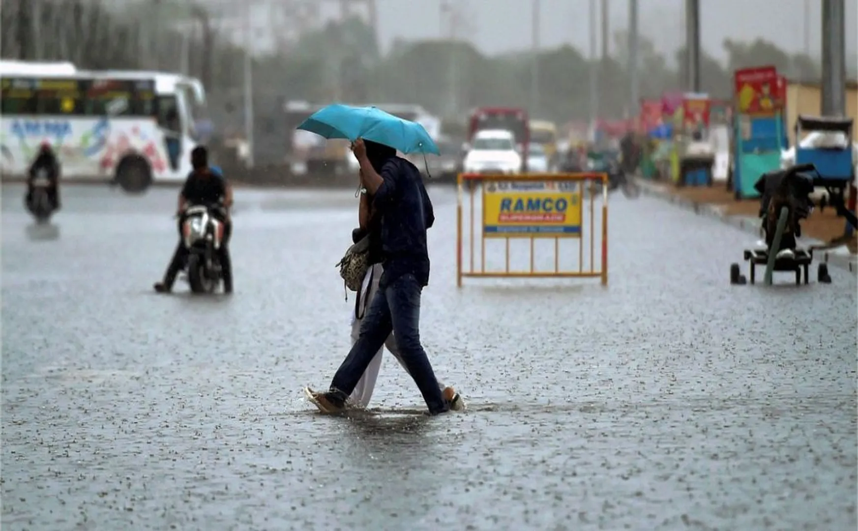 chennai heavy rains peoples happy 